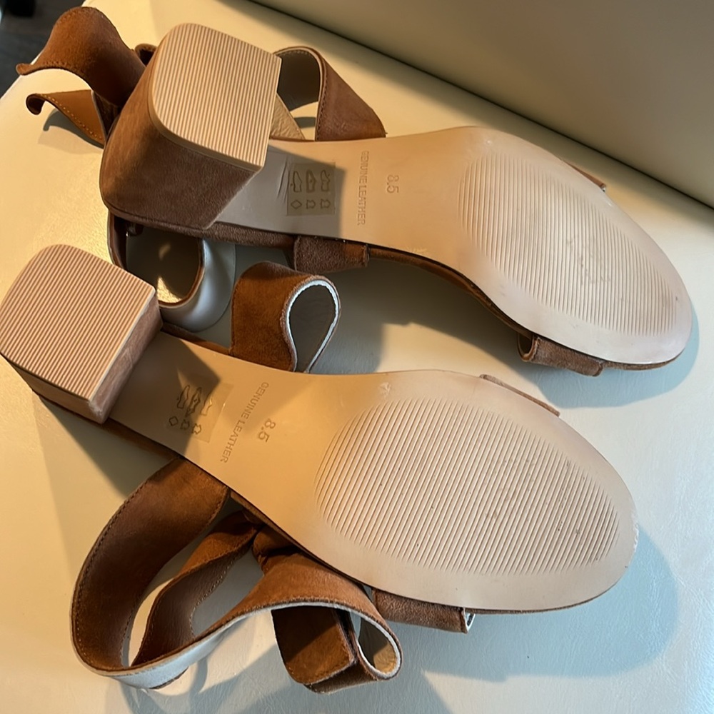 Signature By JOURNEE COLLECTION HEELS - Picture 8 of 12